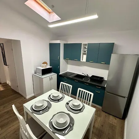Xox Comfort Casa Curte Vilă Bucureşti